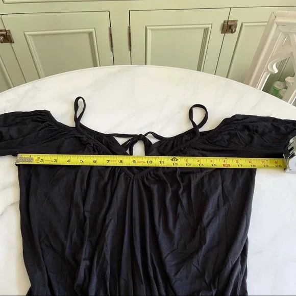 *SOLD* Chaser Cold Shoulder Cami Romper Black Sz L - Picture 10 of 11